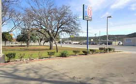 Motel 6-Kerrville, Tx